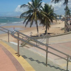 Kitnets com AR Condicionado na Praia